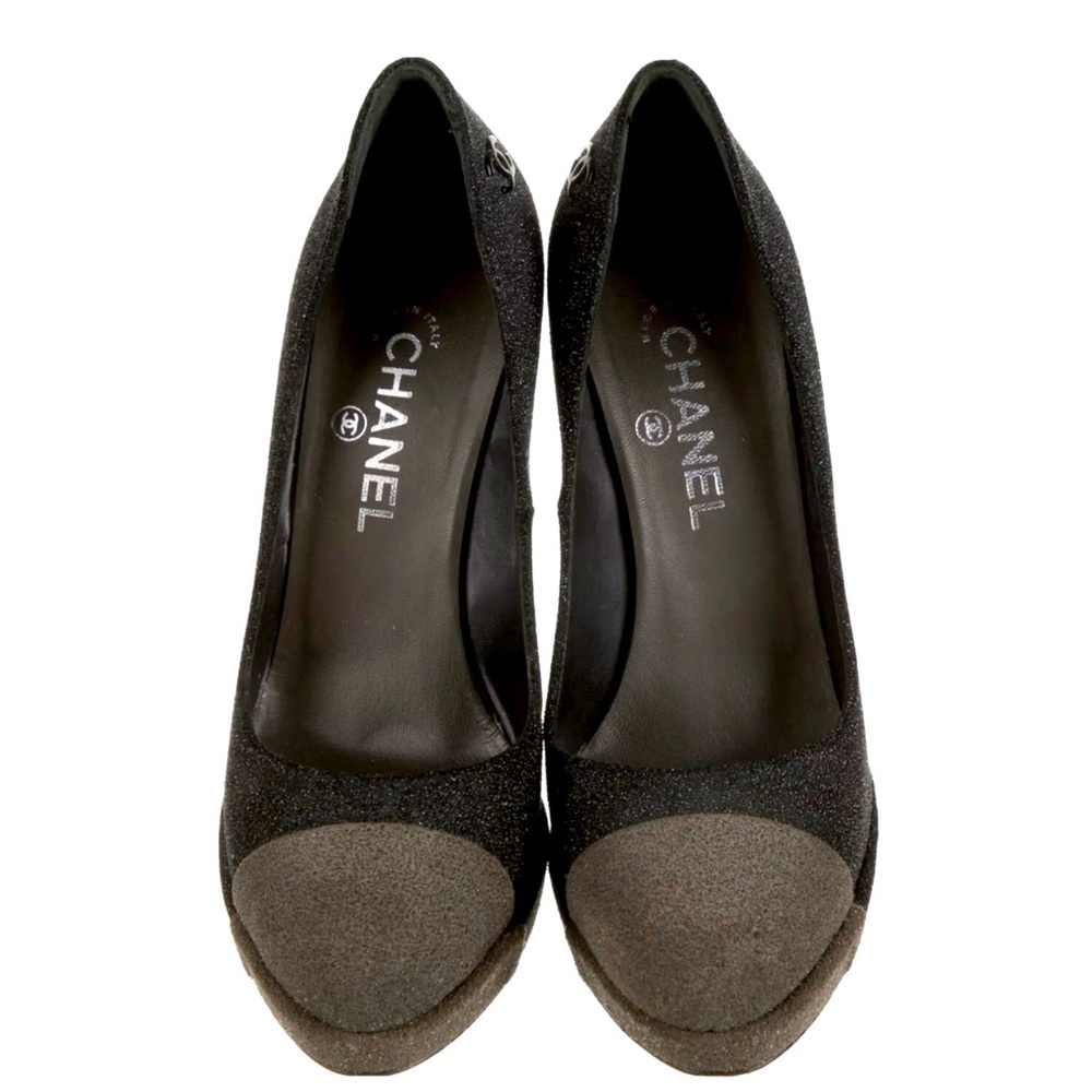 Chanel Grey/Black Glitter Suede CC Cap Toe Platform Pumps Size 39. Gently used